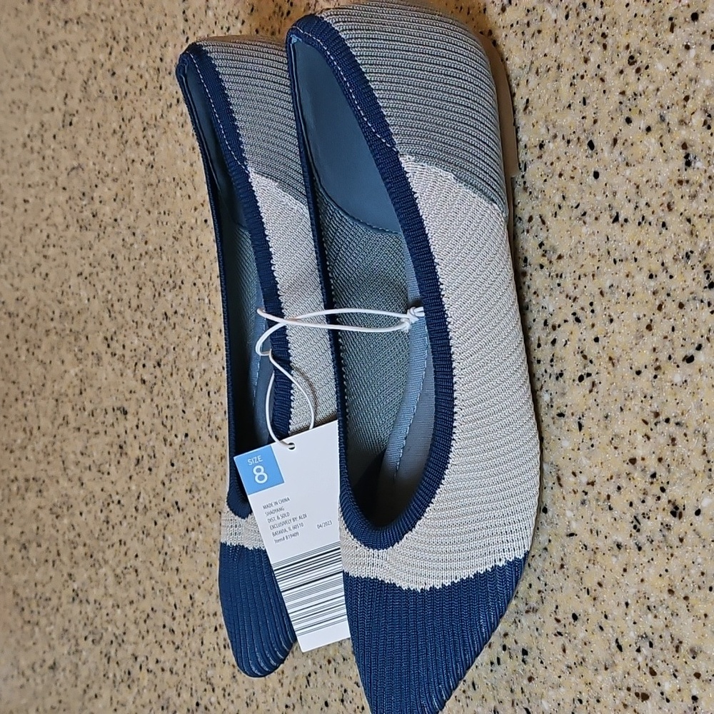 NWT Serra Pointed-toe Flats, Aqua Blue And Gray